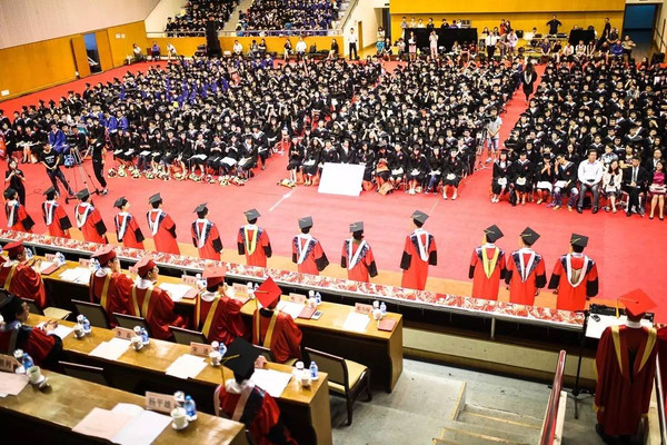 华东师范大学文凭图片